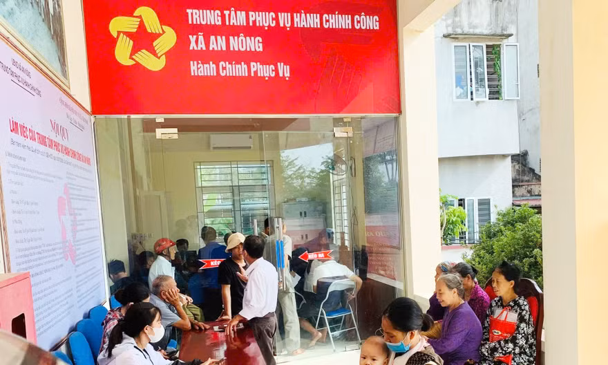 Sổ đỏ lên VNeID: Người dân bớt giấy tờ, giảm kê khai thủ tục hành chính