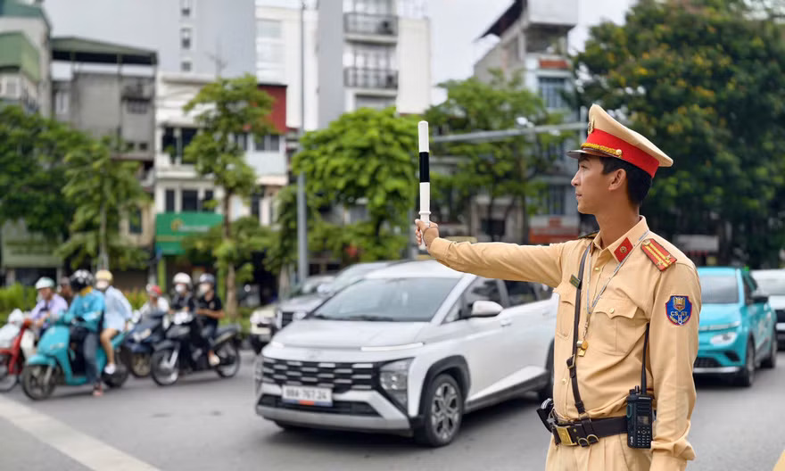Hà Nội tạm cấm, hạn chế phương tiện một số tuyến đường ngày 11/7