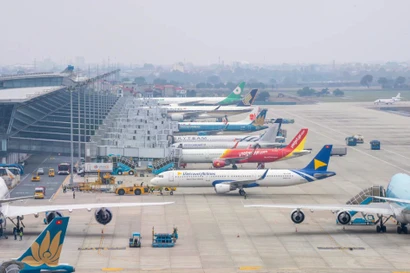 Sắp cạn kiệt nhiên liệu, ngành hàng không kiến nghị 'giải cứu khẩn cấp' 