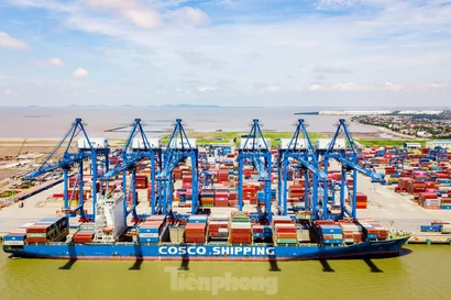 Xung đột Trung Đông đẩy chi phí đường sắt, hàng không và logistics tăng