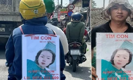 Con gái 16 tuổi mất tích, người cha Quảng Ngãi đeo bảng đi tìm khắp nơi