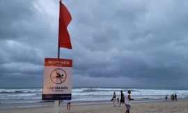 Đà Nẵng cấm tắm biển
