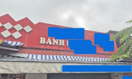 40 người nhập viện sau khi ăn bánh mì ở một tiệm có tiếng tại TPHCM