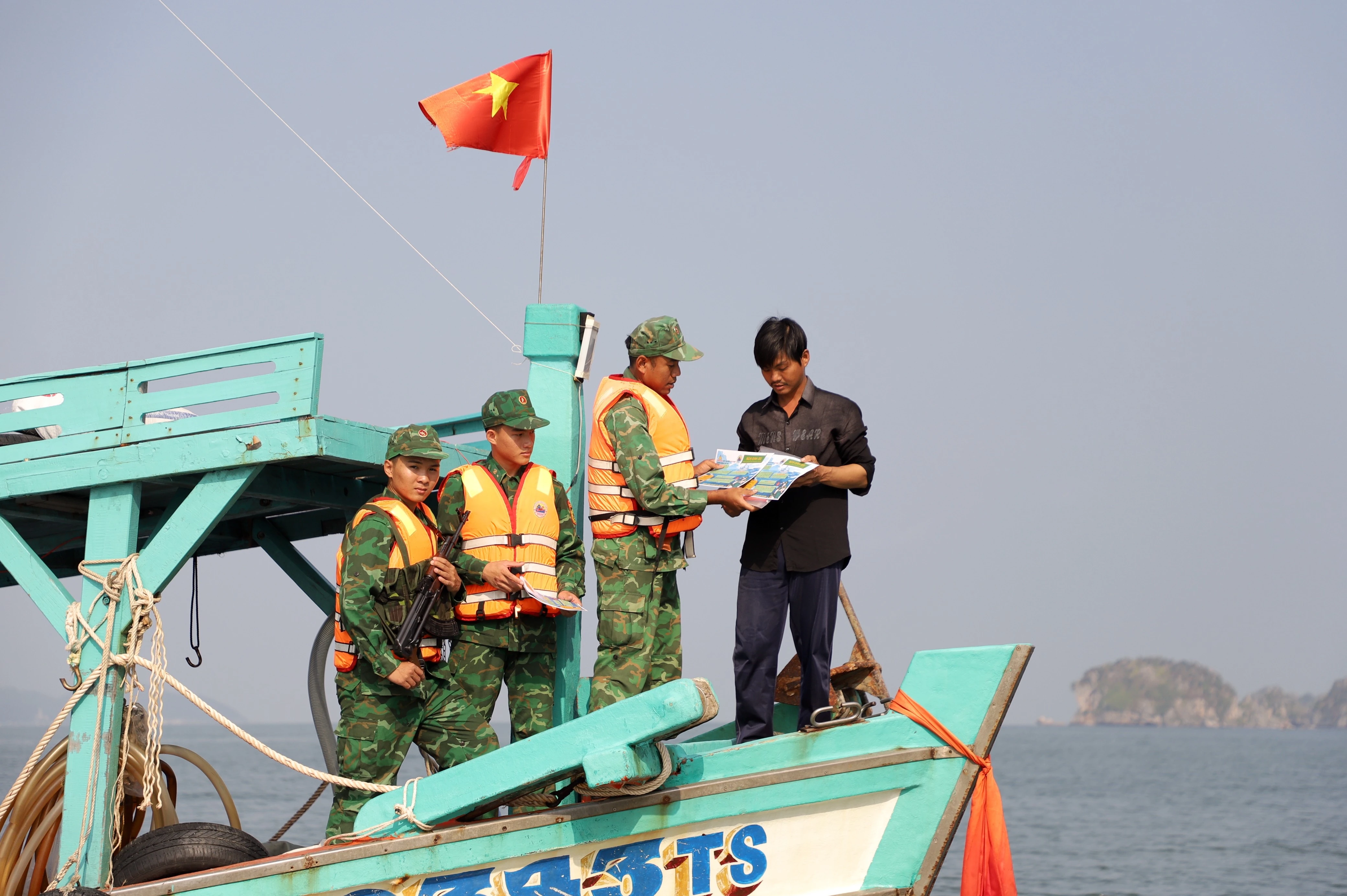 Bộ đội Biên phòng An Giang vững vàng nơi tuyến đầu, đảm bảo an ninh dịp Tết