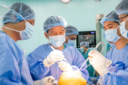 Nhiều người mới ngoài 30 đã hỏng khớp gối