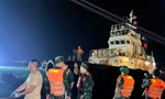 Vụ lật tàu ở Hạ Long: Chạy đua thời gian tìm kiếm nạn nhân mất tích trước ảnh hưởng của bão