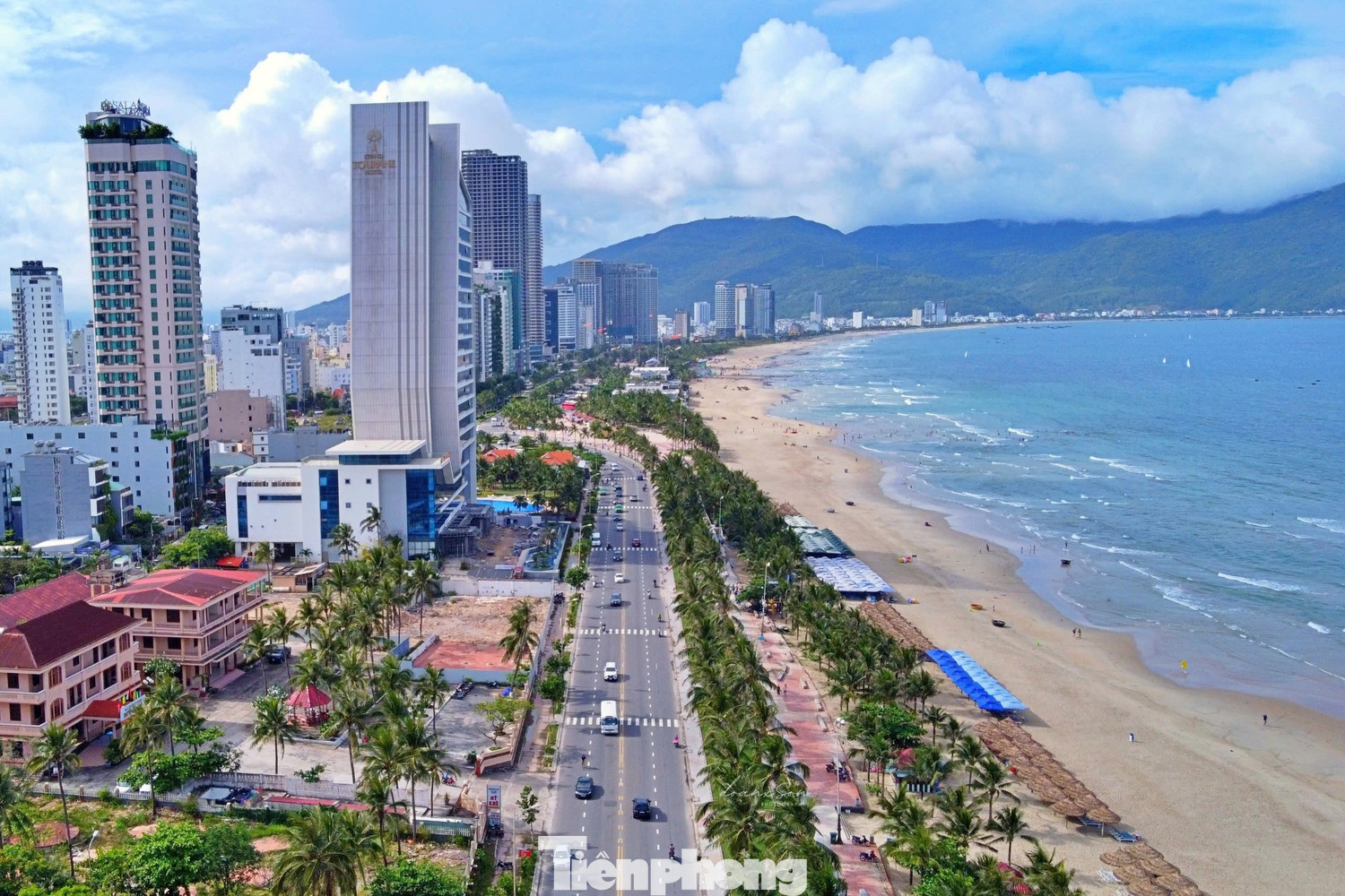 Thị trường đất nền 'xoay trục' về phía Nam