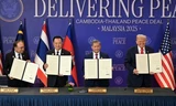 Thái Lan và Campuchia ký thoả thuận hoà bình tại Malaysia ngày 26/10. Ảnh: TTXVN