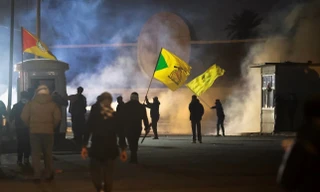 Đổ hàng tỷ đô la nuôi quân ủy nhiệm khắp Trung Đông, Iran vẫn lẻ loi khi chiến tranh nổ ra