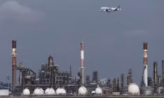 Liên minh châu Âu chuẩn bị cho gián đoạn kéo dài, 194 tỷ USD 'bốc hơi' khỏi Trung Đông