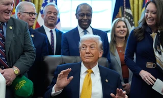 Tổng thống Mỹ Trump điện đàm với quyền Tổng thống Venezuela