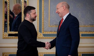 Anh sẽ phát triển tên lửa đạn đạo tầm xa mới cho Ukraine