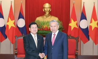Tổng Bí thư Tô Lâm chúc mừng Tổng Bí thư Lào Thongloun Sisoulith