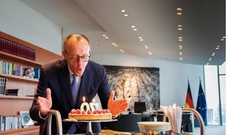 Thủ tướng Đức Friedrich Merz chật vật với lời hứa