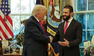 Tổng thống Mỹ Trump đón lãnh đạo Syria theo phong cách khác thường