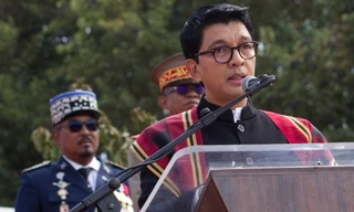 Tổng thống Madagascar rời khỏi đất nước