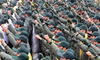 Iran trụ vững trước ‘bão lửa’, Mỹ đối mặt viễn cảnh sa lầy