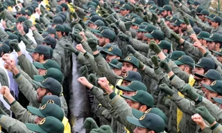 Iran trụ vững trước ‘bão lửa’, Mỹ đối mặt viễn cảnh sa lầy