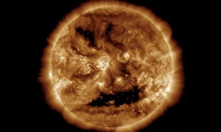 Phát hiện 'nụ cười ma quái’ của Mặt trời đúng dịp Halloween