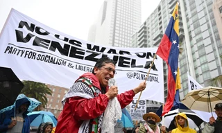 Nhiều cuộc biểu tình nổ ra khắp nước Mỹ sau vụ bắt giữ Tổng thống Venezuela Maduro