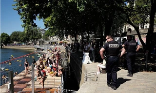 Pháp liên tục vớt được thi thể trên sông Seine