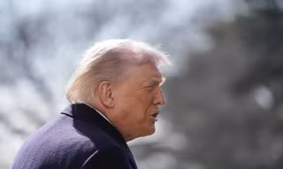 Điều khiến Tổng thống Mỹ Trump chấp nhận canh bạc ở Iran