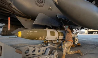 Mỹ không kích ồ ạt hơn 70 mục tiêu trên khắp Syria