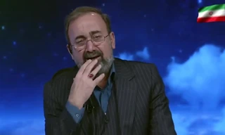 Phát thanh viên Iran khóc nức nở khi thông báo Đại giáo chủ Khamenei qua đời