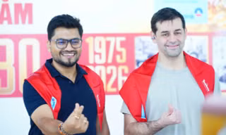 Du khách quốc tế ấn tượng mạnh với triển lãm ảnh lịch sử Việt Nam