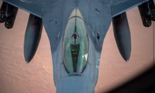 Truy tìm phi công Mỹ, Iran vẫn để ngỏ cánh cửa đàm phán