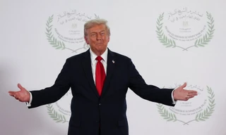 Dàn xếp xong thỏa thuận ngừng bắn ở Dải Gaza, Tổng thống Mỹ Trump chuyển trọng tâm sang Ukraine