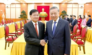 Tổng Bí thư, Chủ tịch nước Lào đề cao thành tựu của Việt Nam trong chặng đường 80 năm