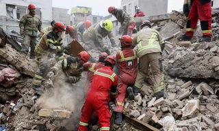 Cố vấn lãnh tụ tối cao Iran tuyên bố chiến tranh tiếp diễn đến khi Iran được bồi thường