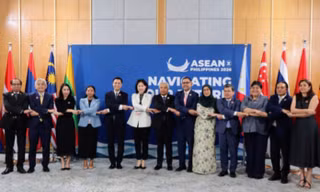 ASEAN và Trung Quốc bàn về Biển Đông