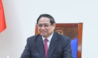 Việt Nam đề nghị Singapore hợp tác phát triển trung tâm tài chính