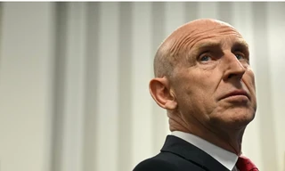 Bộ trưởng Quốc phòng Anh John Healey. (Ảnh: Reuters)