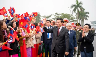 Lễ đón Tổng Bí thư, Chủ tịch nước Lào tại sân bay Nội Bài