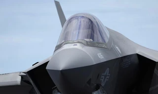 Mỹ điều nhiều máy bay chiến đấu tàng hình đến gần Venezuela