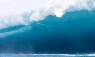 Sóng thần xuất hiện sau động đất mạnh ở Indonesia