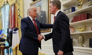 Tổng thống Trump họp với Đại sứ Mỹ tại Trung Quốc sau khi điện đàm với Thủ tướng Nhật