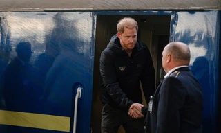 Hoàng tử Harry bất ngờ đến thăm Ukraine