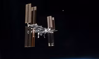 NASA đột ngột rút ngắn nhiệm vụ của 4 phi hành gia trên trạm vũ trụ