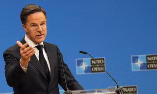 Nhà Trắng ‘dội gáo nước lạnh’ khi lãnh đạo NATO tới Mỹ