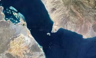 Iran cảnh báo khả năng mở thêm mặt trận mới ở eo biển Bab el-Mandeb