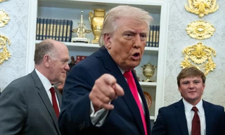 Châu Âu mắc kẹt: Mỹ gây áp lực, Iran siết nguồn dầu