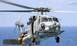 Trực thăng và tiêm kích Mỹ liên tiếp rơi xuống Biển Đông