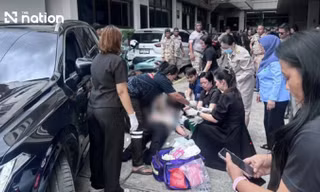 Thái Lan chưa hết ám ảnh vụ thảm sát trường học, cựu nghị sĩ lại nổ súng vào quan chức