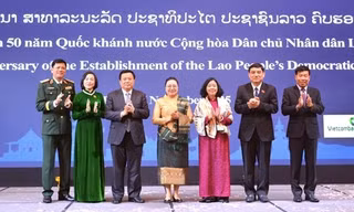 Quan hệ đoàn kết đặc biệt Việt - Lào ngày càng phát triển