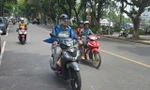 Hà Nội cấm xe máy xăng từ vành đai 1: Mỗi lần ra phố phải đi 2 xe?