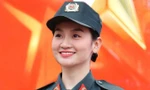 Chân dung nữ đại úy quật ngã nhóm 'quái xế' trên phố đi bộ Hồ Gươm